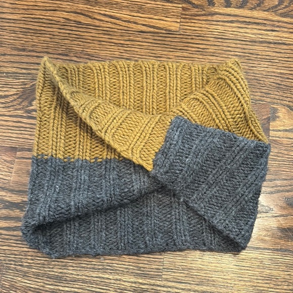 Cozy Mustard and Gray Infinite Scarf - Picture 1 of 3